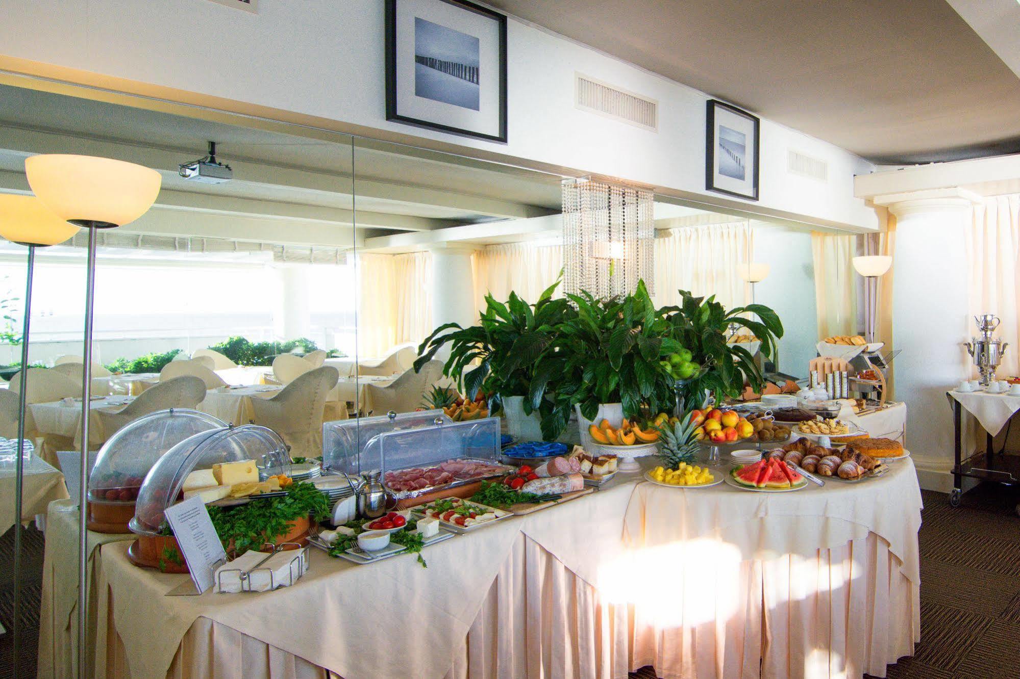 Terrazza Marconi Hotel&Spamarine เซนีกัลเลีย ภายนอก รูปภาพ