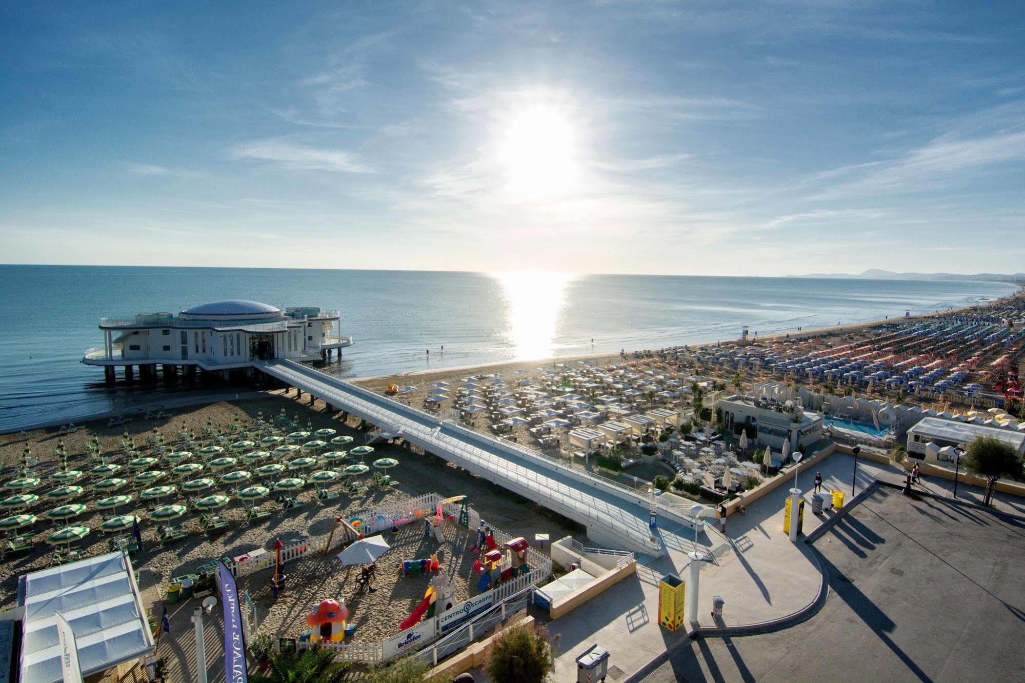 Terrazza Marconi Hotel&Spamarine เซนีกัลเลีย ภายนอก รูปภาพ